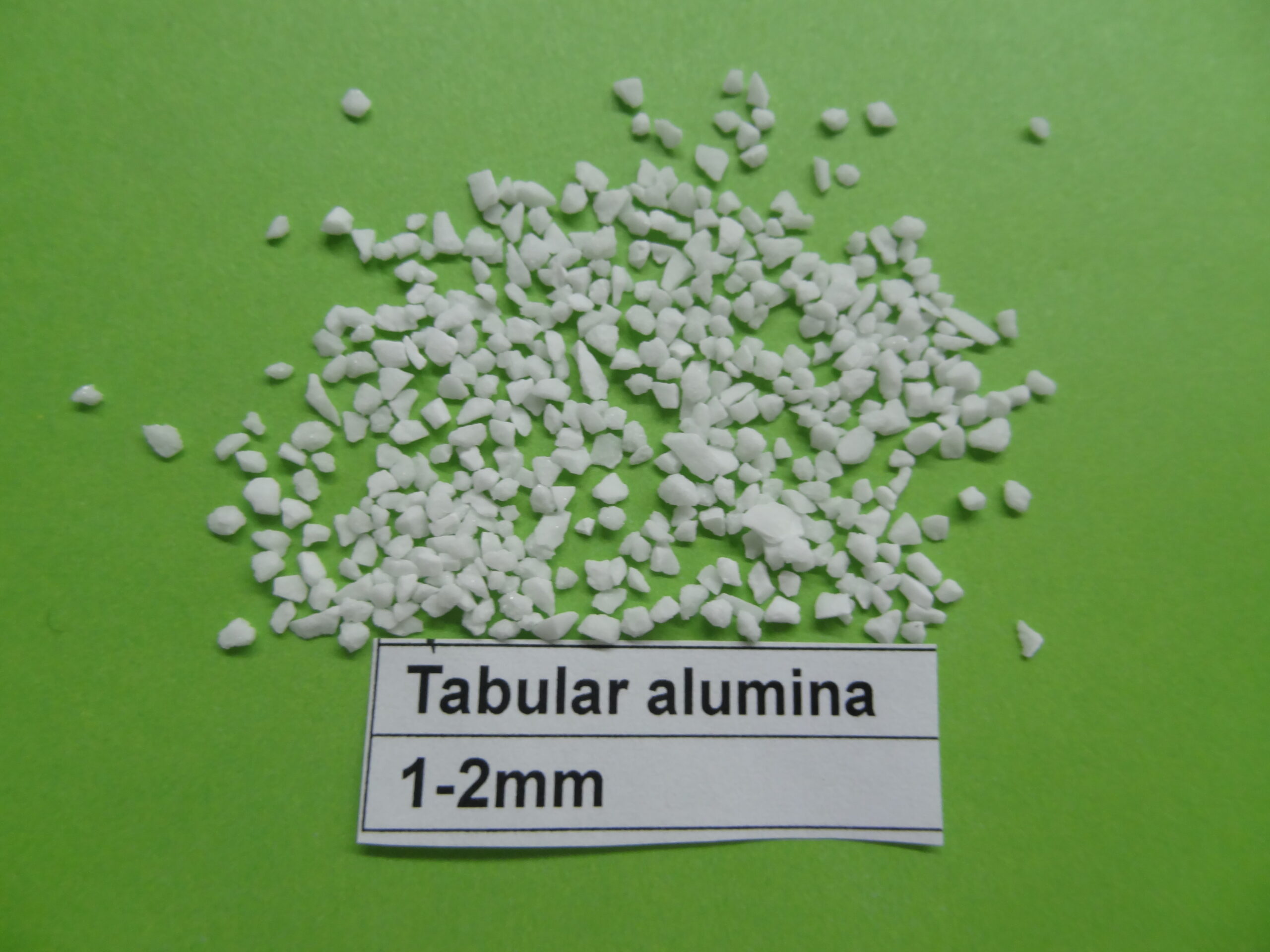 alúmina tabular